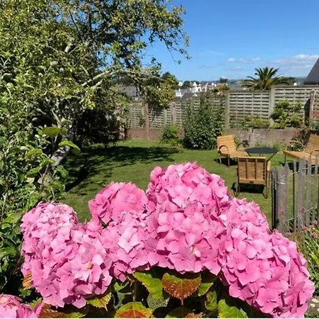4 Family Home, Walking Distance To The 로키레크